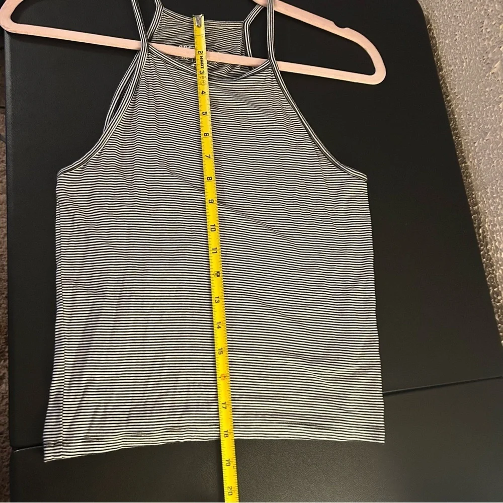 American Eagle Soft & Sexy Striped Gray Tank Size Medium Lightweight Everyday